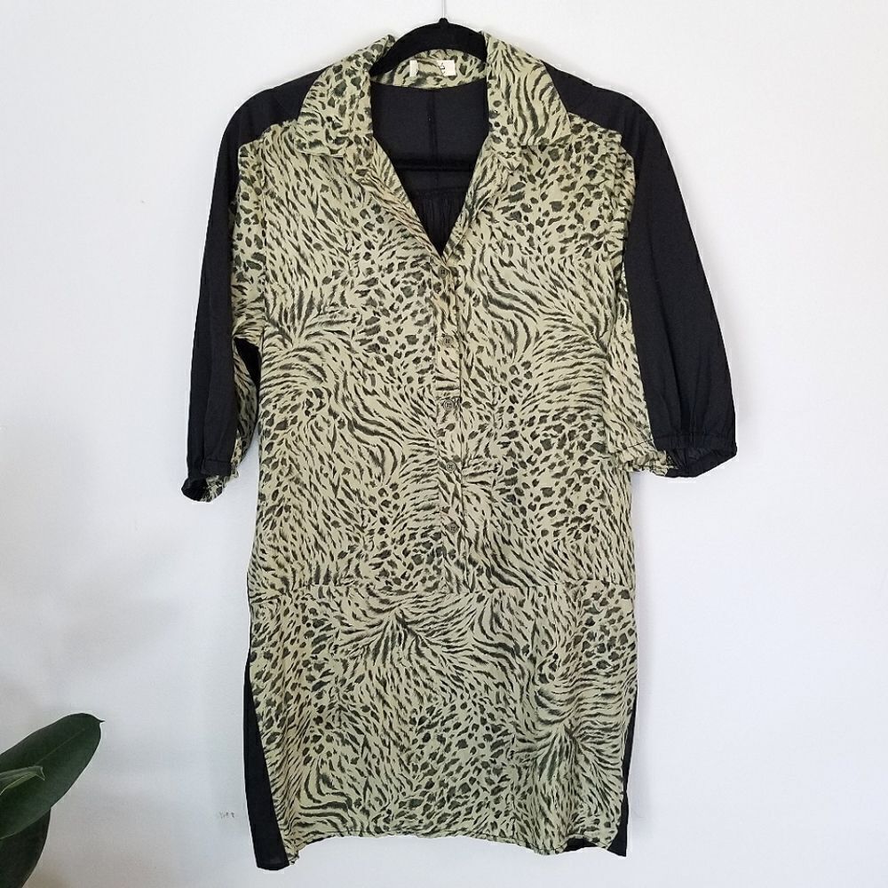Cache Vintage 100% Silk Animal Print 1/2 Sleeve Long Line Tunic Top Blouse